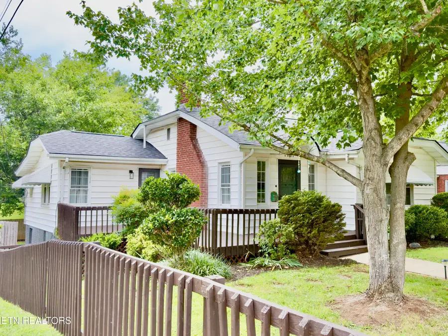 1701 Branson Ave, Knoxville, TN 37917 - #2
