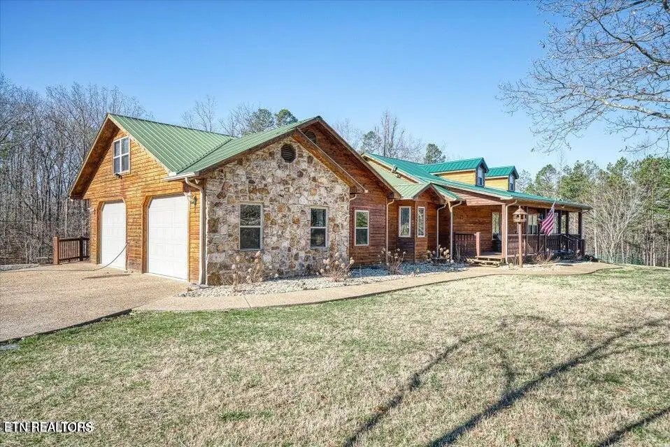 1200 Pearl Hinds Rd, Jamestown, TN 38556 - #1