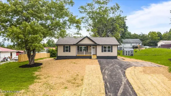 309 Valley View Rd, LaFollette, TN 37766