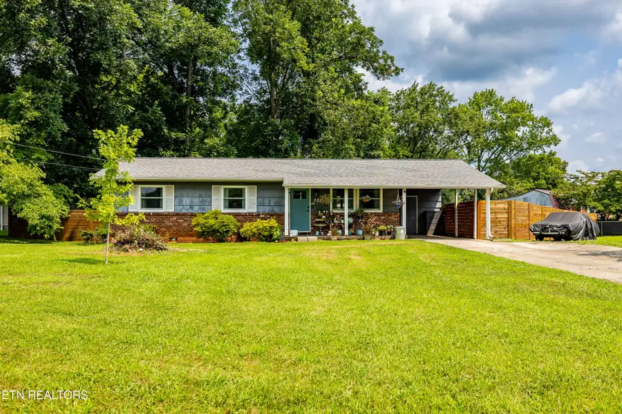 3211 Lineback Rd, Knoxville, TN 37921 - #2