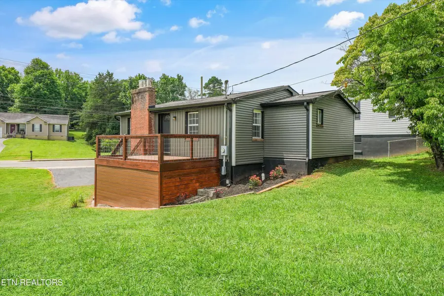 2225 NW Madison Rd, Knoxville, TN 37912 - #3