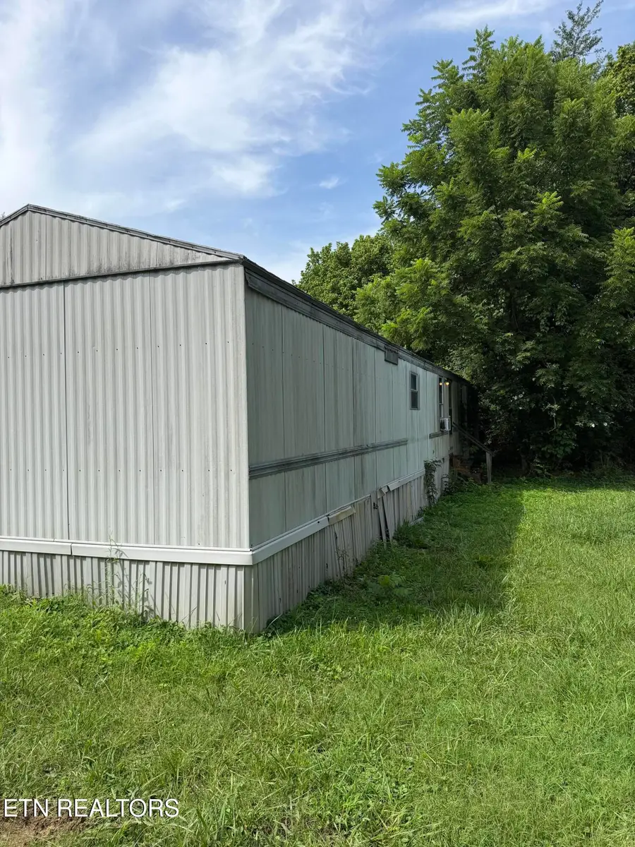 2922 Thorn Grove Pike, Knoxville, TN 37914 - #3