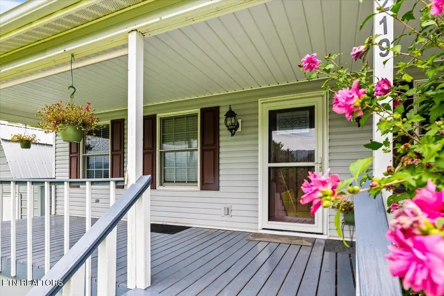 219 Patty Hill Rd, Caryville, TN 37714 - #2