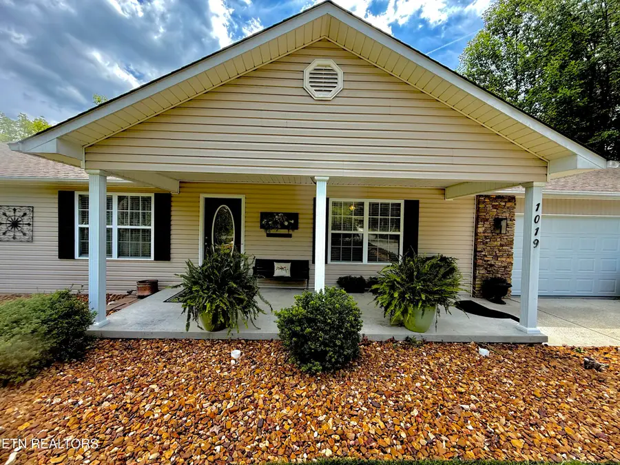 1019 Taylors Chapel Rd, Crossville, TN 38572 - #2
