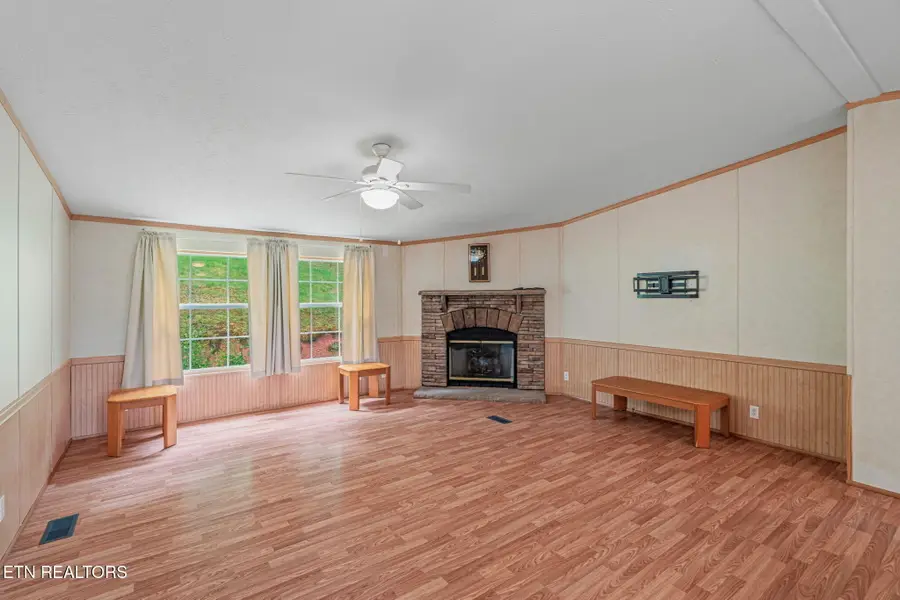 598 Abels Valley Rd, Rockwood, TN 37854 - #2