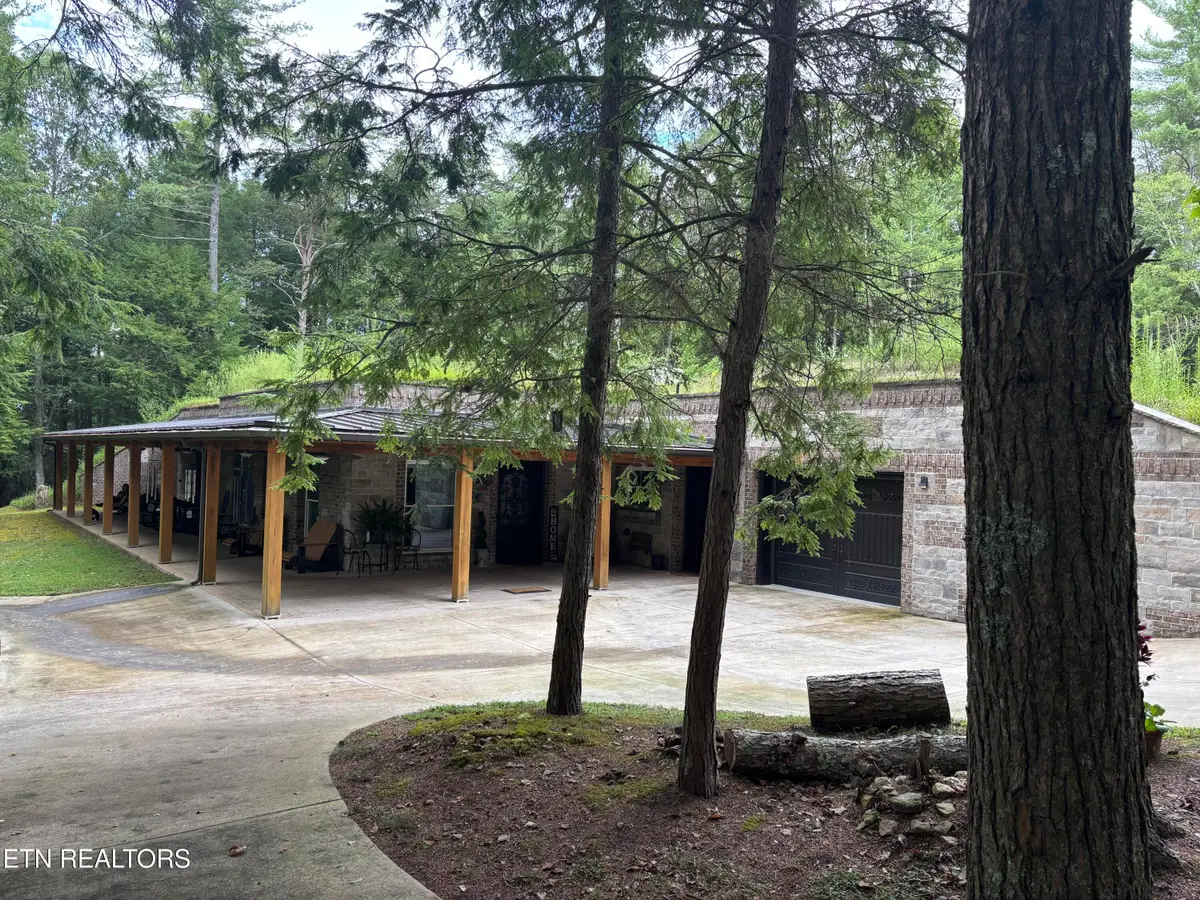 381 Lakewood Drive, Jamestown, TN 38556 - #1