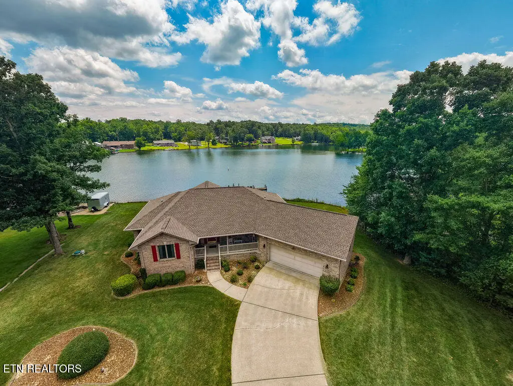 8819 Cherokee Tr, Crossville, TN 38572 - #1