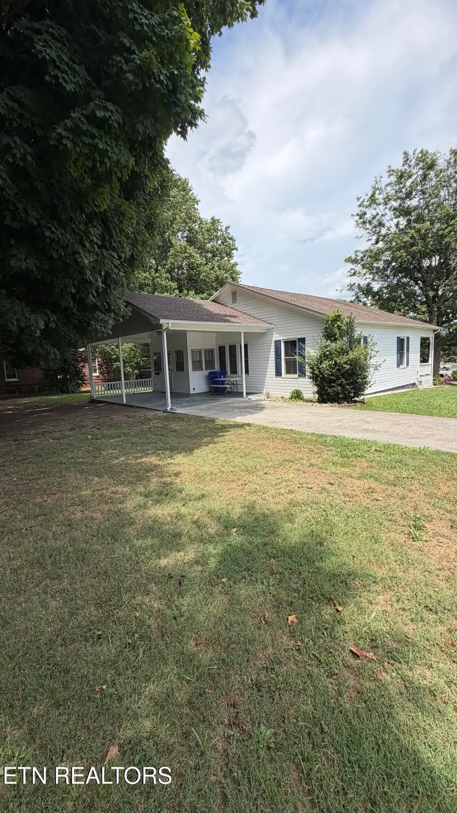 612 S Tellico St, Madisonville, TN 37354 - #2