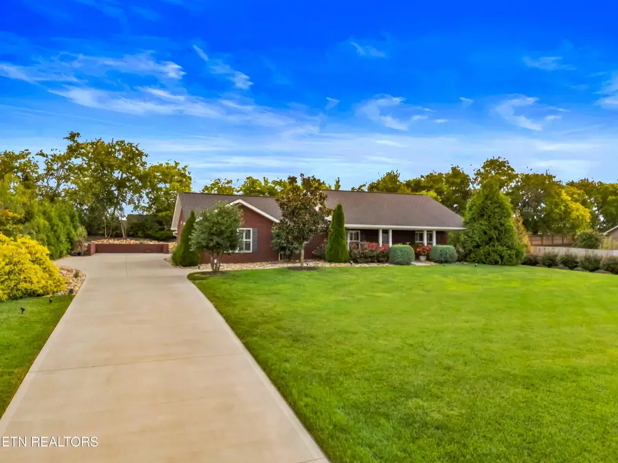 136 Crosslake Lane, Dandridge, TN 37725 - #2
