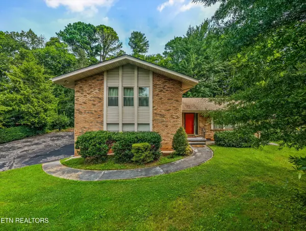 9321 Gulf Park Drive, Knoxville, TN 37923