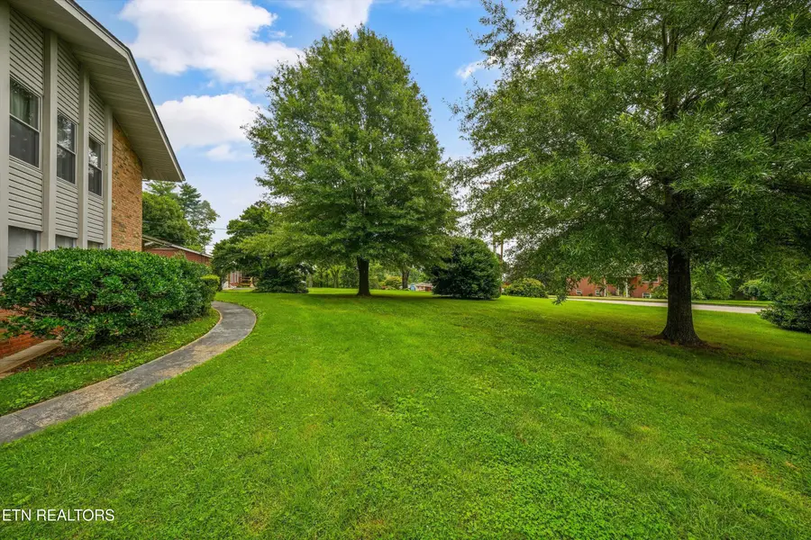 9321 Gulf Park Drive, Knoxville, TN 37923 - #3