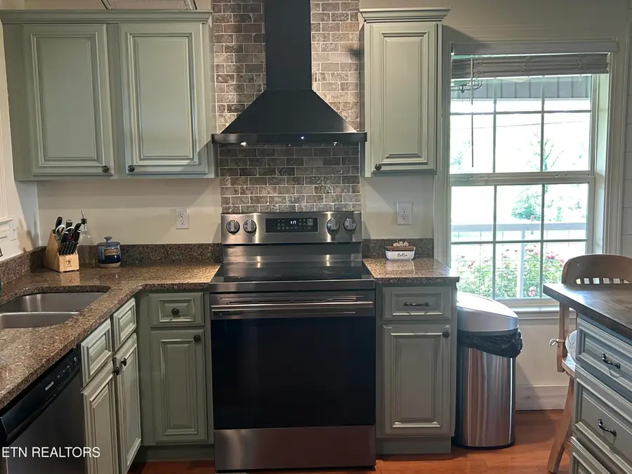 1246 Greenbriar Rd, Talbott, TN 37877 - #2