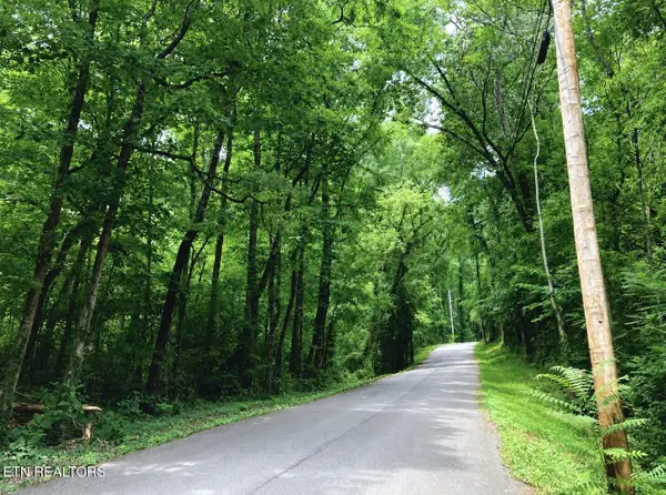 4921 Wise Hills Rd #2, Knoxville, TN 37920