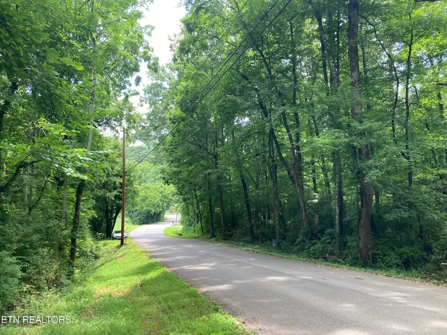 4921 Wise Hills Rd #2, Knoxville, TN 37920 - #3