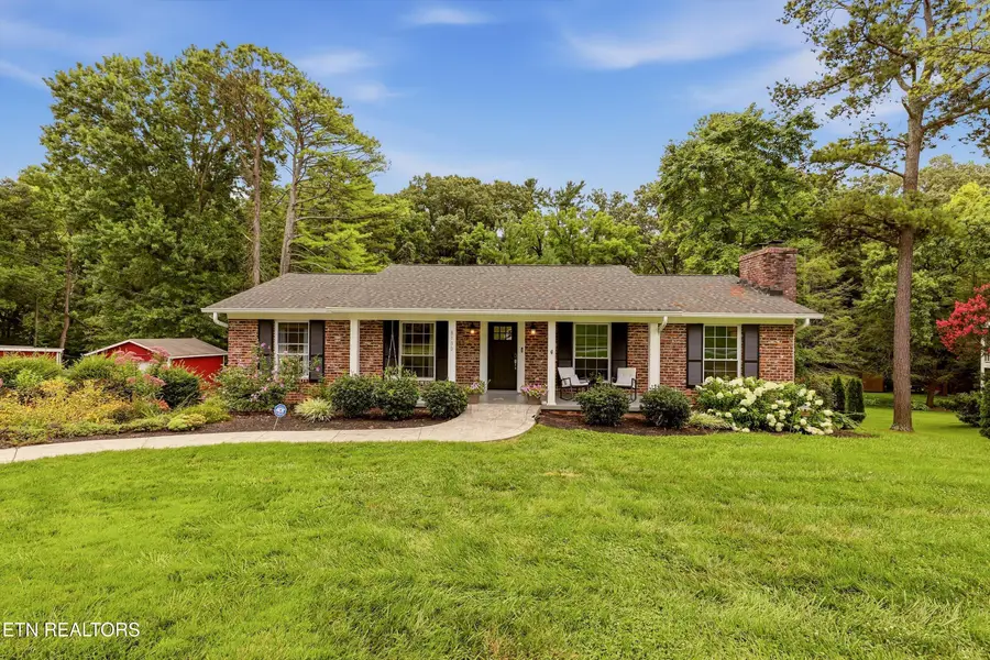 8130 Ainsworth Drive, Knoxville, TN 37909 - #2
