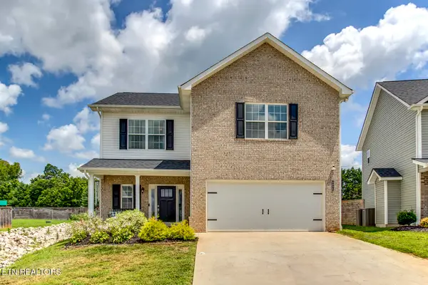 4826 Stoneyhurst Lane, Knoxville, TN 37918