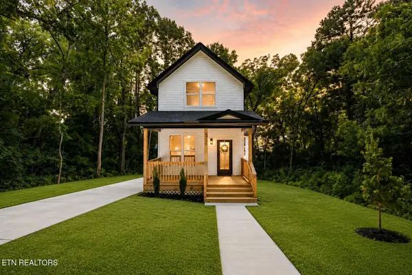 3323 Savoy St, Knoxville, TN 37921