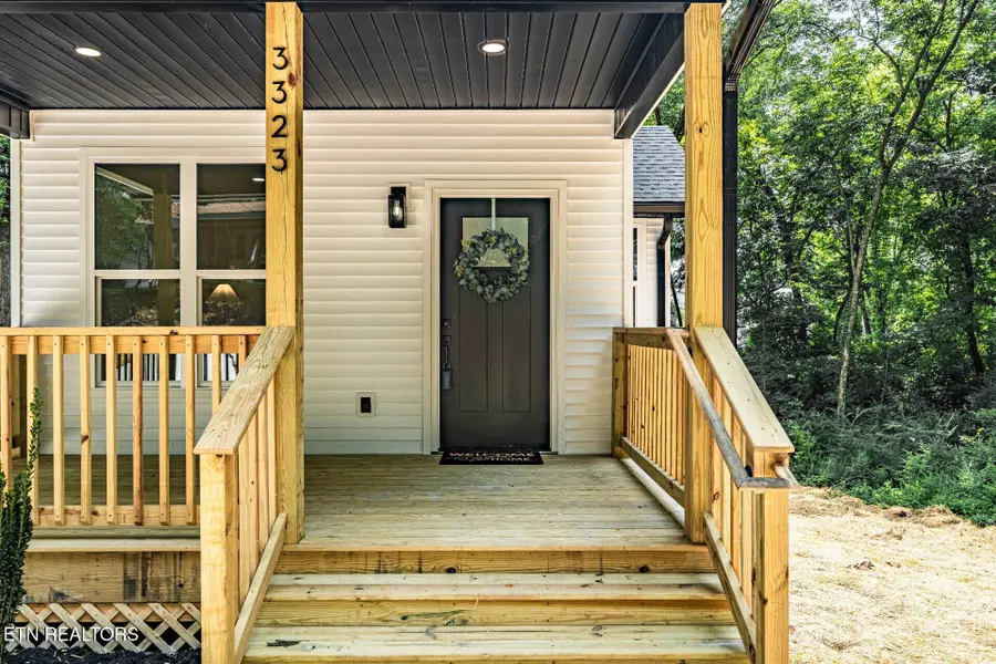 3323 Savoy St, Knoxville, TN 37921 - #3