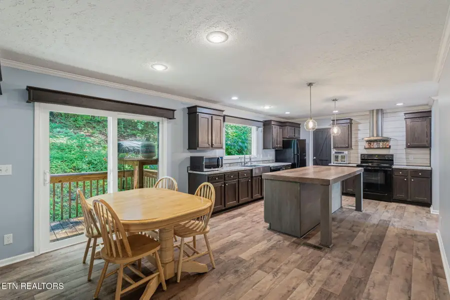 2156 Hiwassee Rd, Sweetwater, TN 37874 - #3