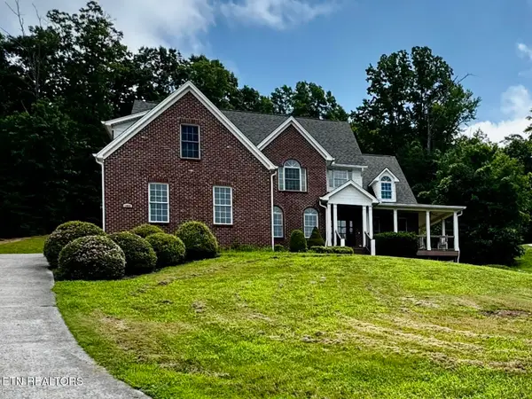 1802 Calgary Falls Lane, Knoxville, TN 37931