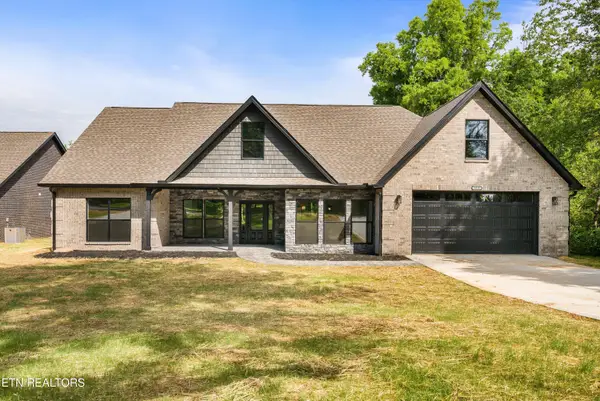 1030 N Linden Drive, Alcoa, TN 37701