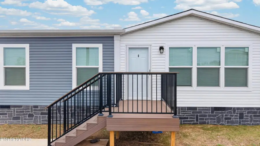 245 Laura Boling Loop Rd, Strawberry Plains, TN 37871 - #2