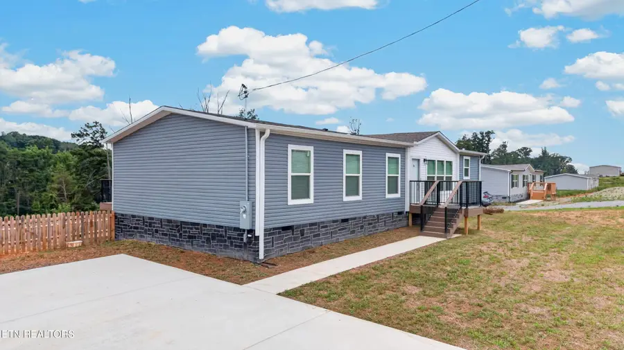 245 Laura Boling Loop Rd, Strawberry Plains, TN 37871 - #3