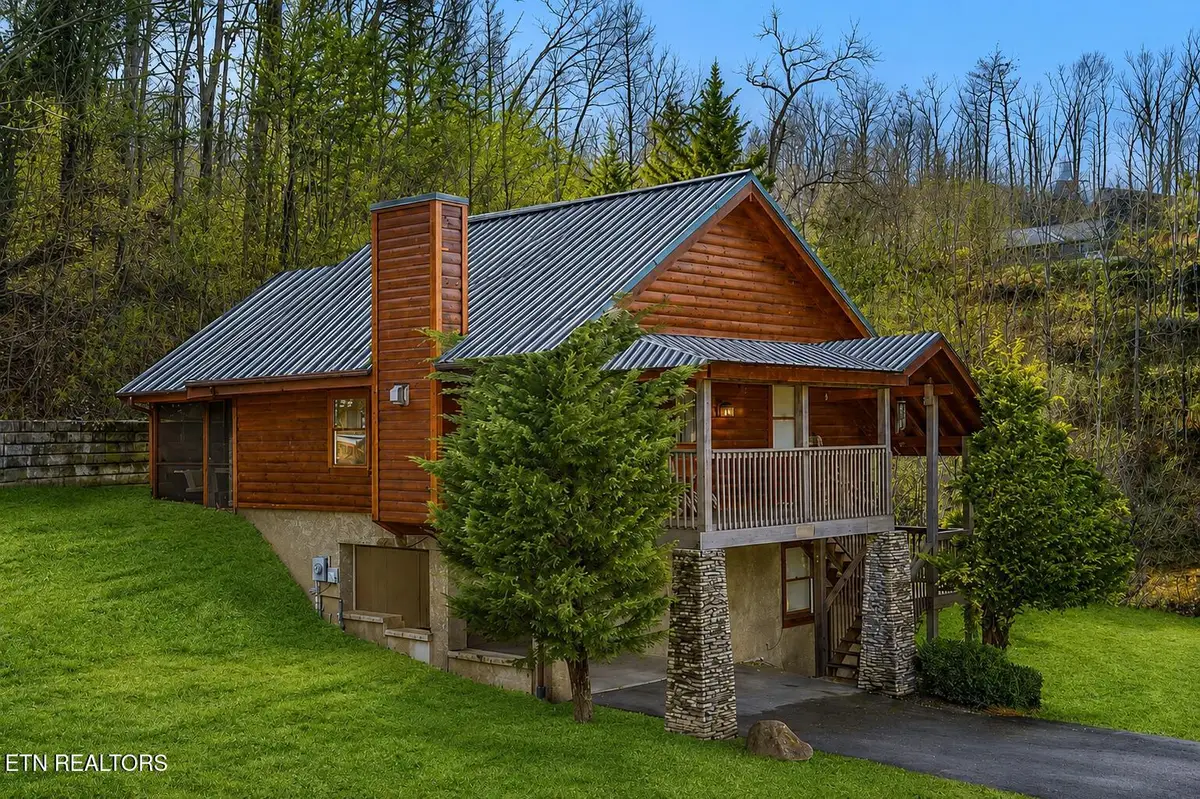 457 Hilltop Rd, Gatlinburg, TN 37738 - #1