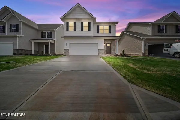 4740 Stoneyhurst Lane, Knoxville, TN 37918