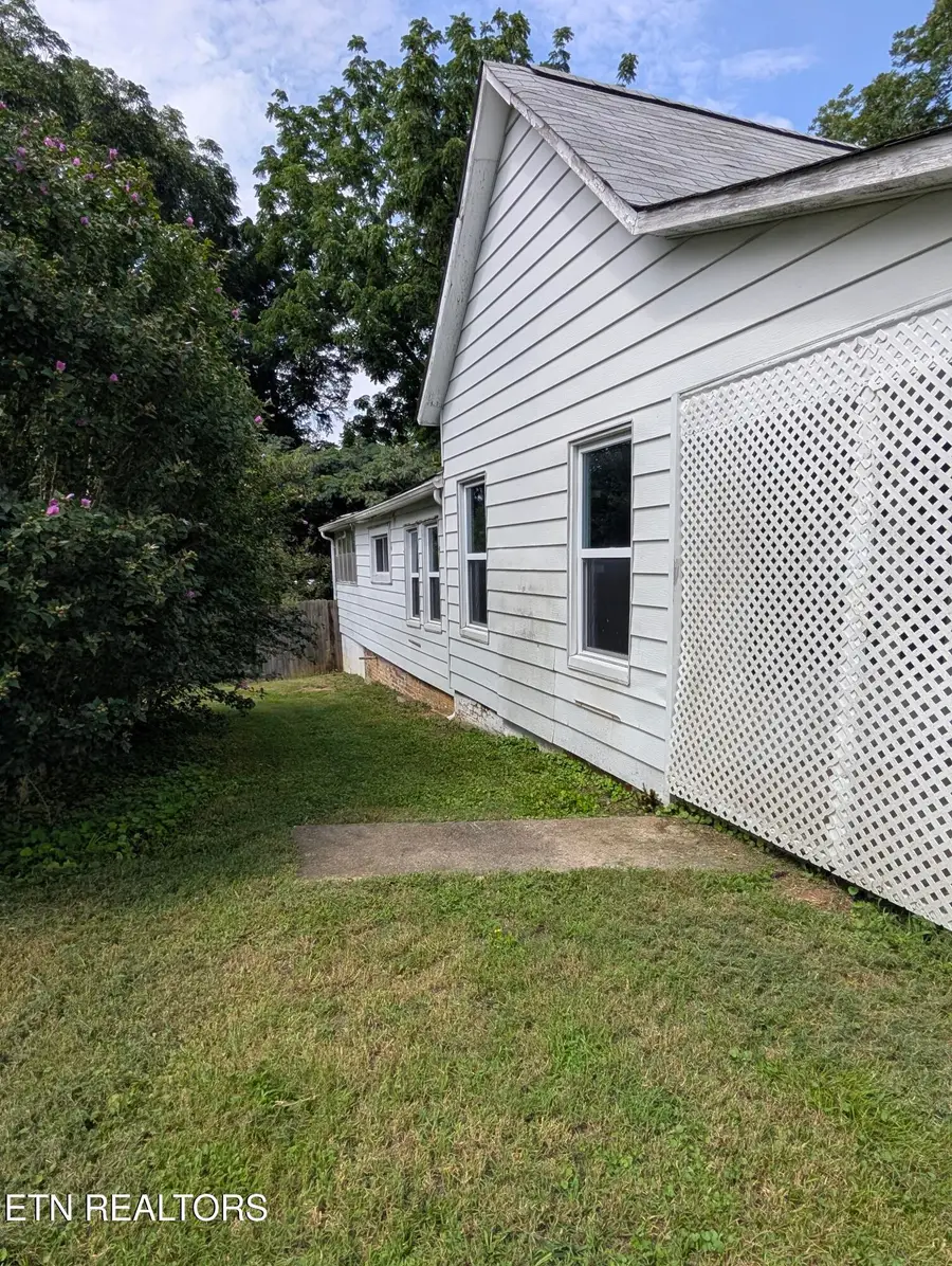 8501 Garrison Drive, Knoxville, TN 37931 - #3
