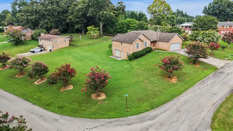 206 Rosecrest Drive, Maryville, TN 37803 - #2