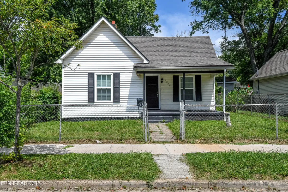 1215 Delaware Ave, Knoxville, TN 37921 - #1