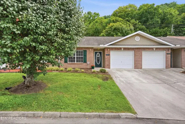 4055 Darwin Way, Knoxville, TN 37918