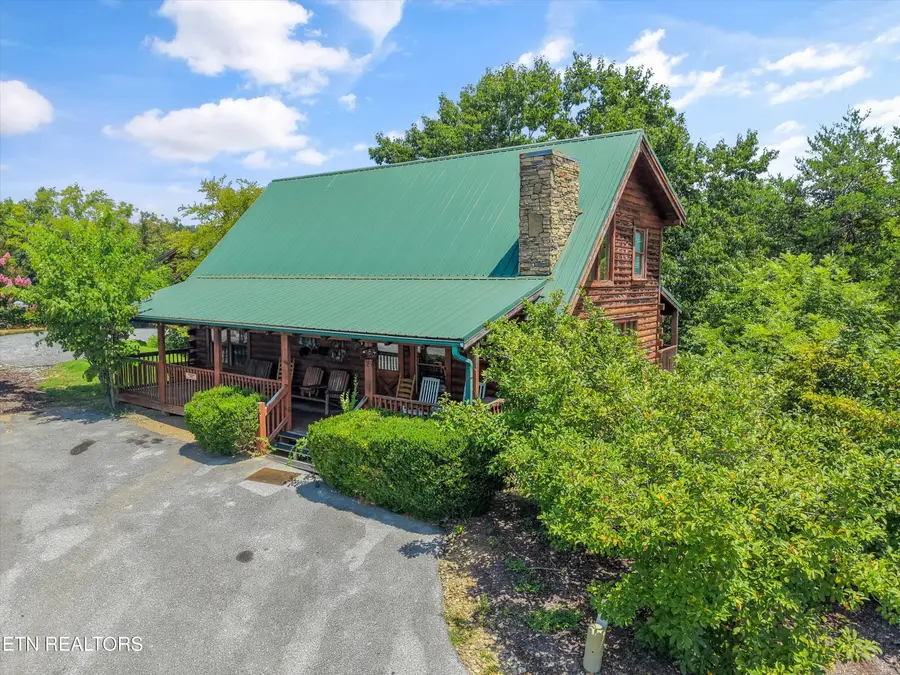 3208 White Falcon Way Way #814, Pigeon Forge, TN 37863 - #2