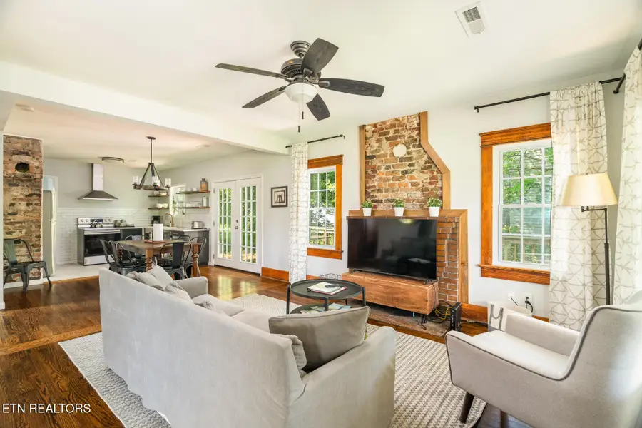 1004 Phillips Ave, Knoxville, TN 37920 - #3
