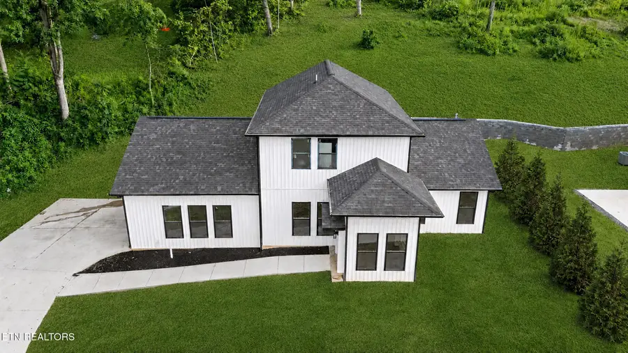 1045 N Gay St, Dandridge, TN 37725 - #2