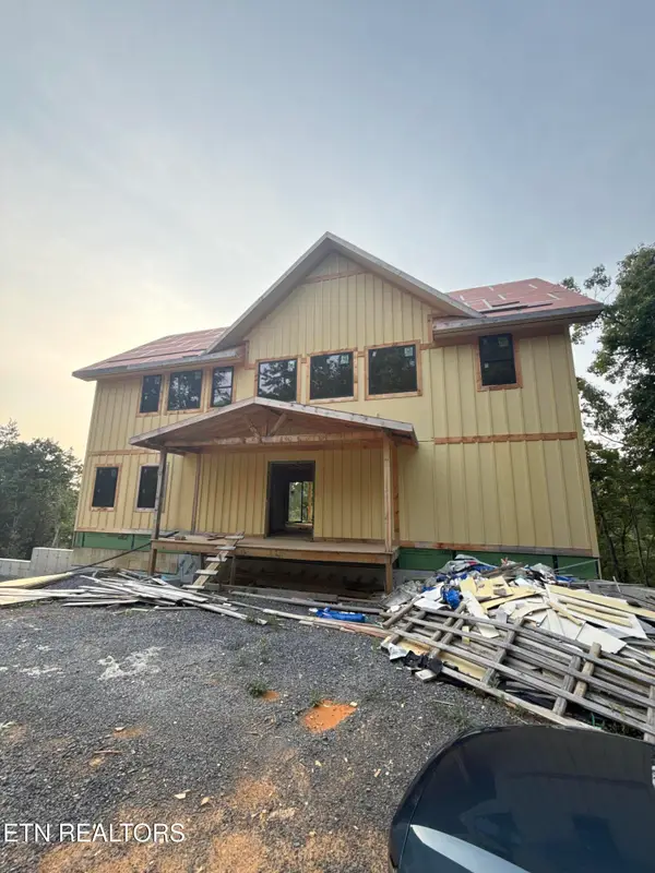 2145 Spurling Rd, Sevierville, TN 37862