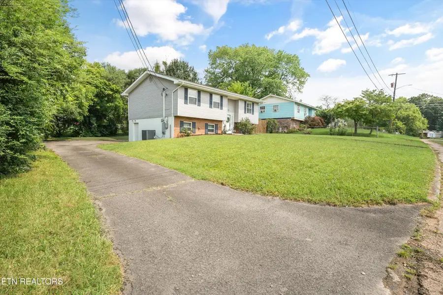 6019 Cougar Drive, Knoxville, TN 37921 - #2