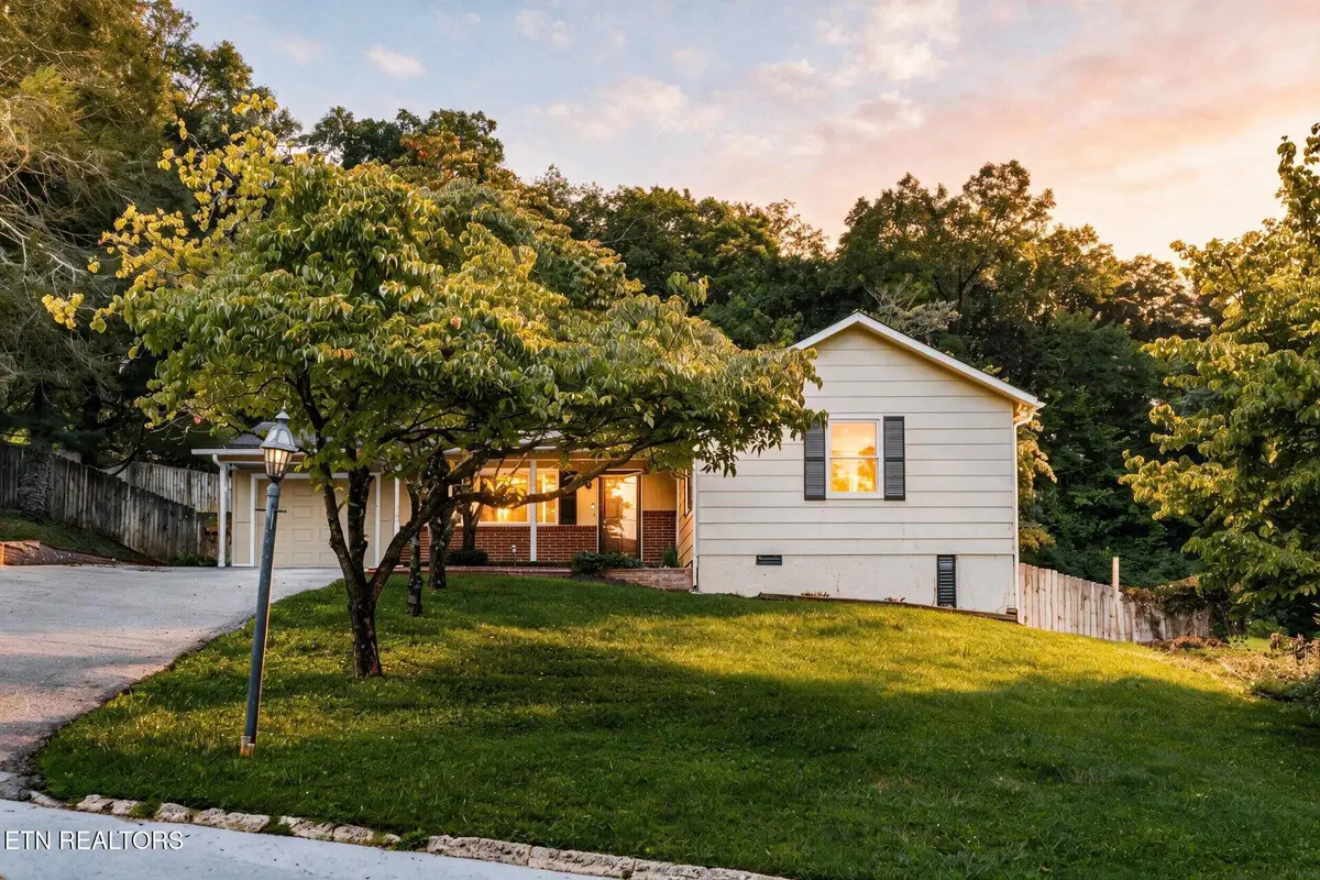 3021 Wenwood Drive, Knoxville, TN 37921 - #1