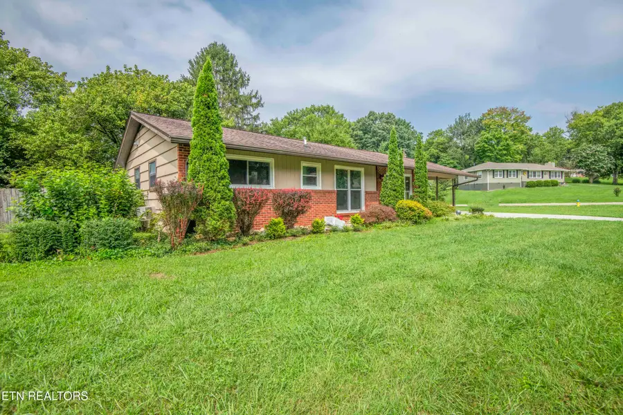 2105 Pulaski Rd, Knoxville, TN 37914 - #2