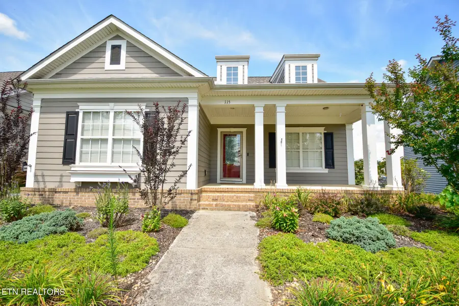 115 Hackberry St, Oak Ridge, TN 37830 - #2