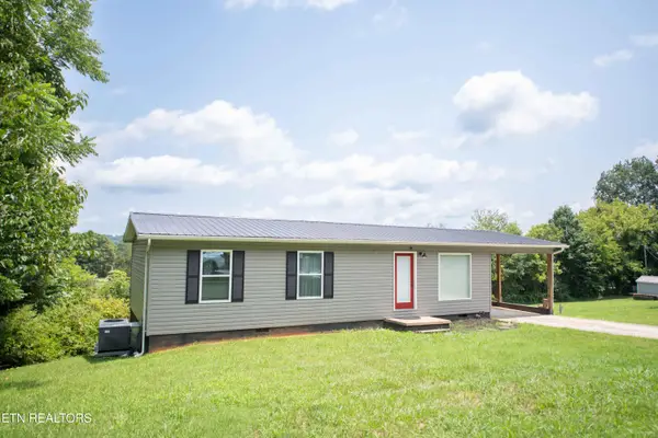 1045 Monroe Circle, Madisonville, TN 37354