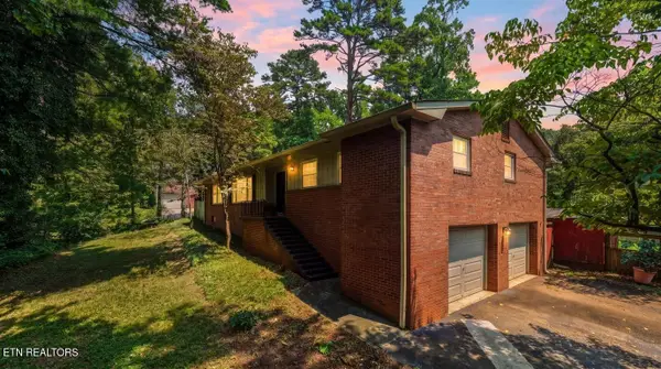 5712 Pinellas Drive, Knoxville, TN 37919
