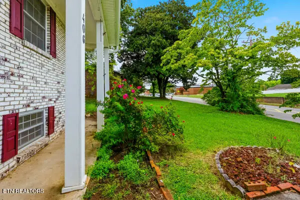 406 Montvale Station Rd, Maryville, TN 37803 - #3
