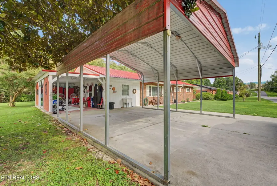 324 Fenway Drive, Pigeon Forge, TN 37863 - #3