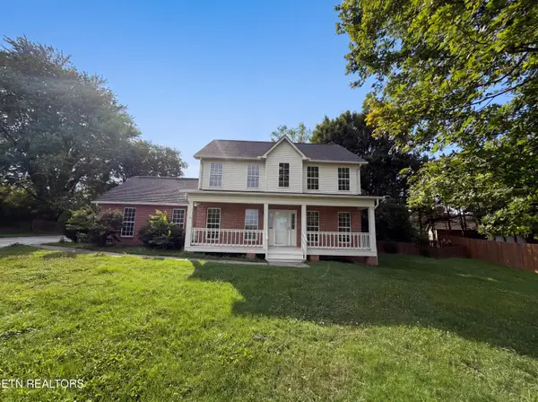 518 Glenfield Circle, Maryville, TN 37804