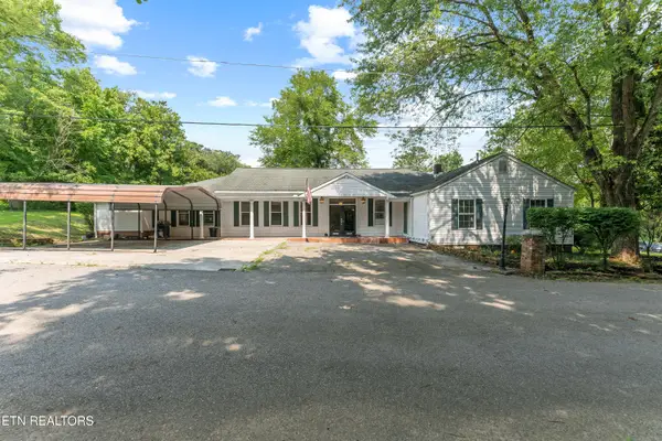 702 Meadowview Drive, Harriman, TN 37748
