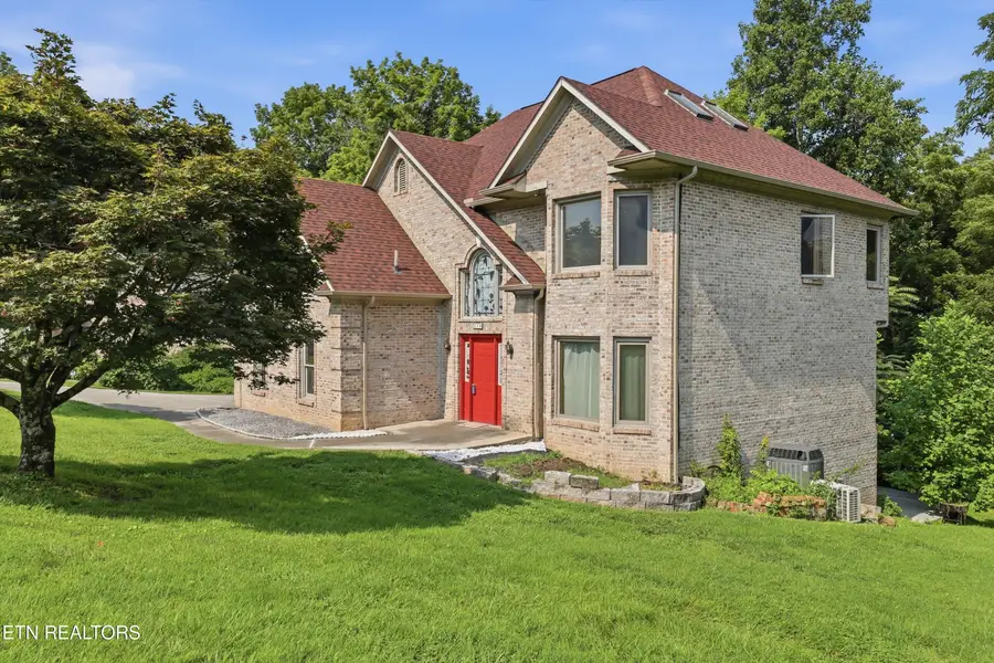 118 W Melbourne Rd, Oak Ridge, TN 37830 - #2
