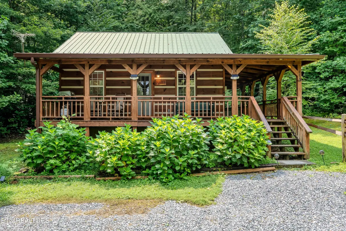 4424 Trail Hollow Rd, Cosby, TN 37722 - #1