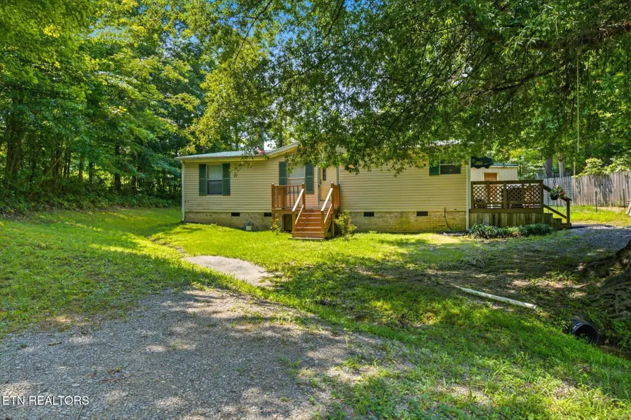 400 Wilkins Ave, Etowah, TN 37331 - #2